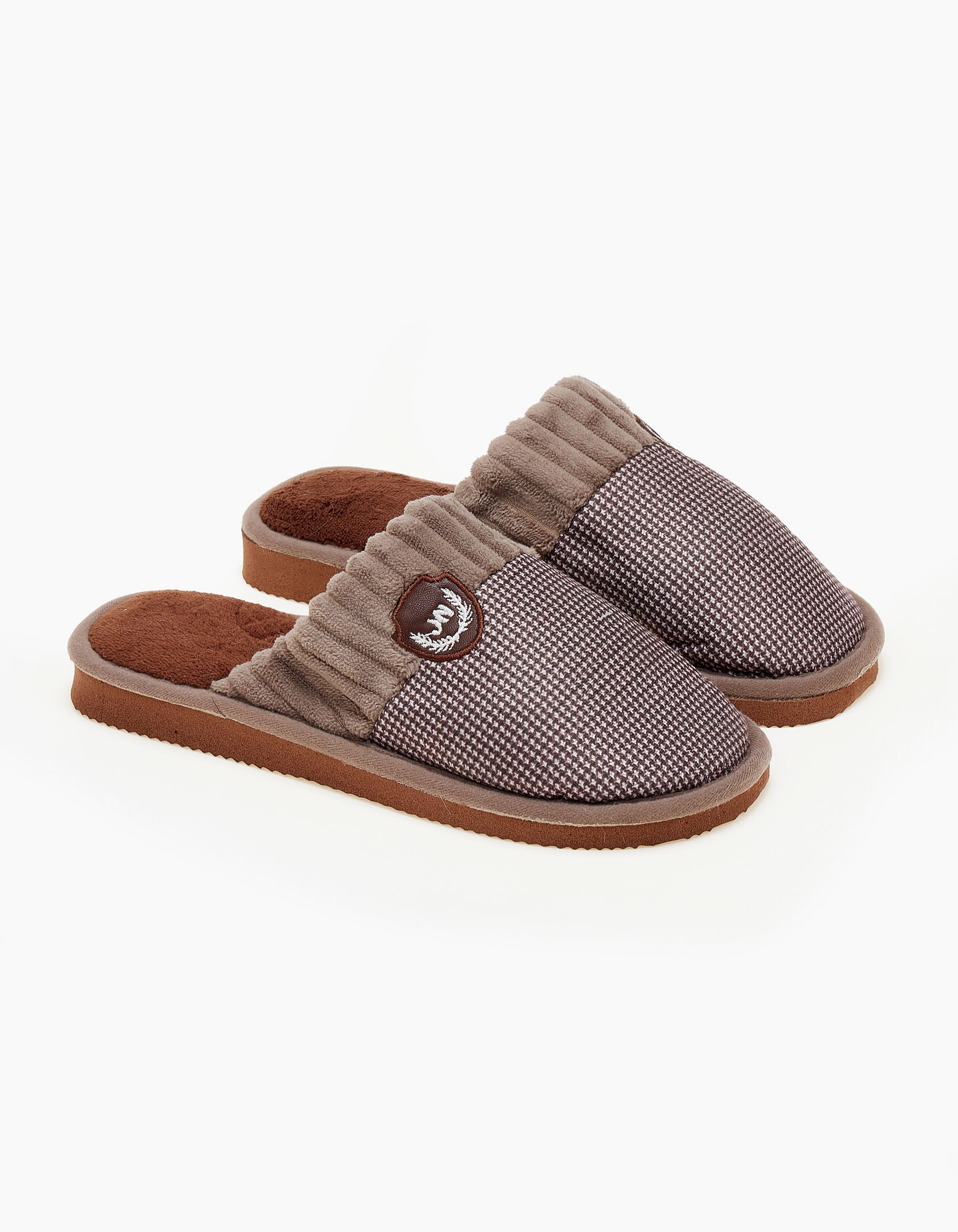 Ανδρικές παντόφλες - Καφέ