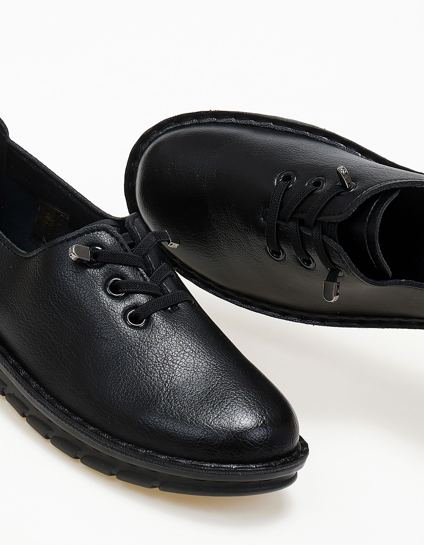 Loafers με ελαστικά κορδόνια - Μαύρο φωτογραφία