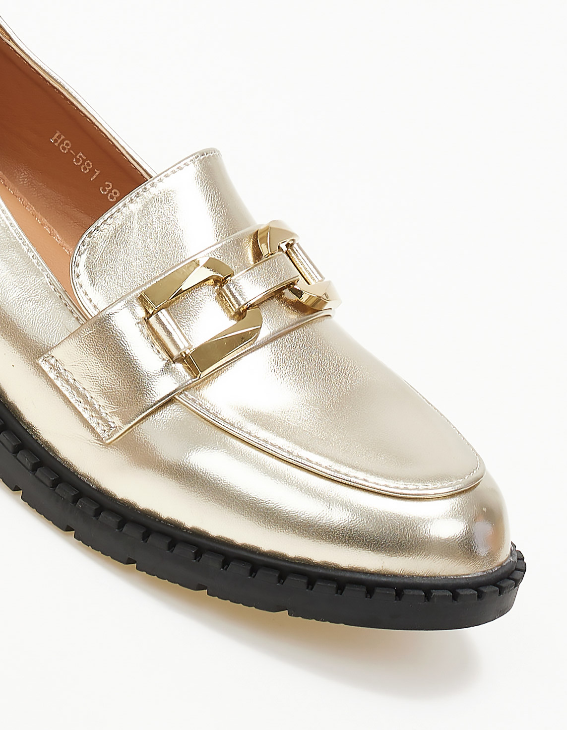 Loafers με διακοσμητική αγκράφα - Χρυσό φωτογραφία