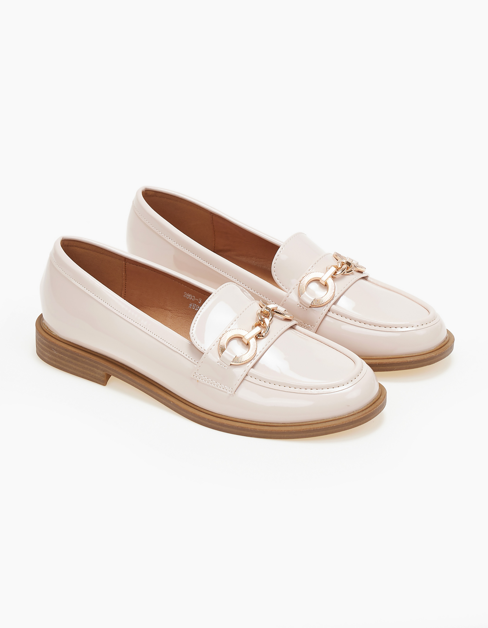Loafers λουστρίνι με διακοσμητική αγκράφα - Nude