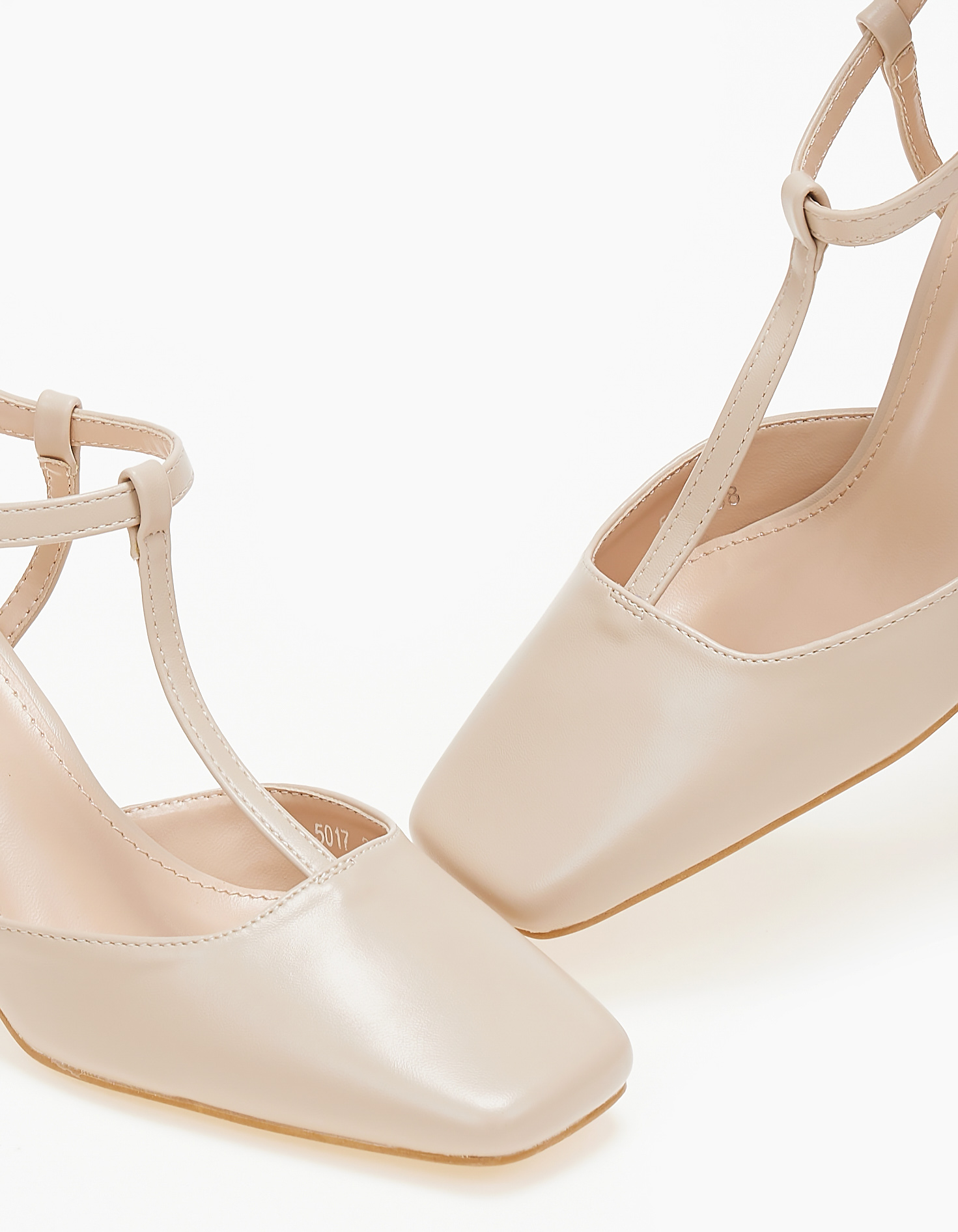 Open heel γόβες σε καρέ γραμμή με χοντρό τακούνι - Μπεζ φωτογραφία