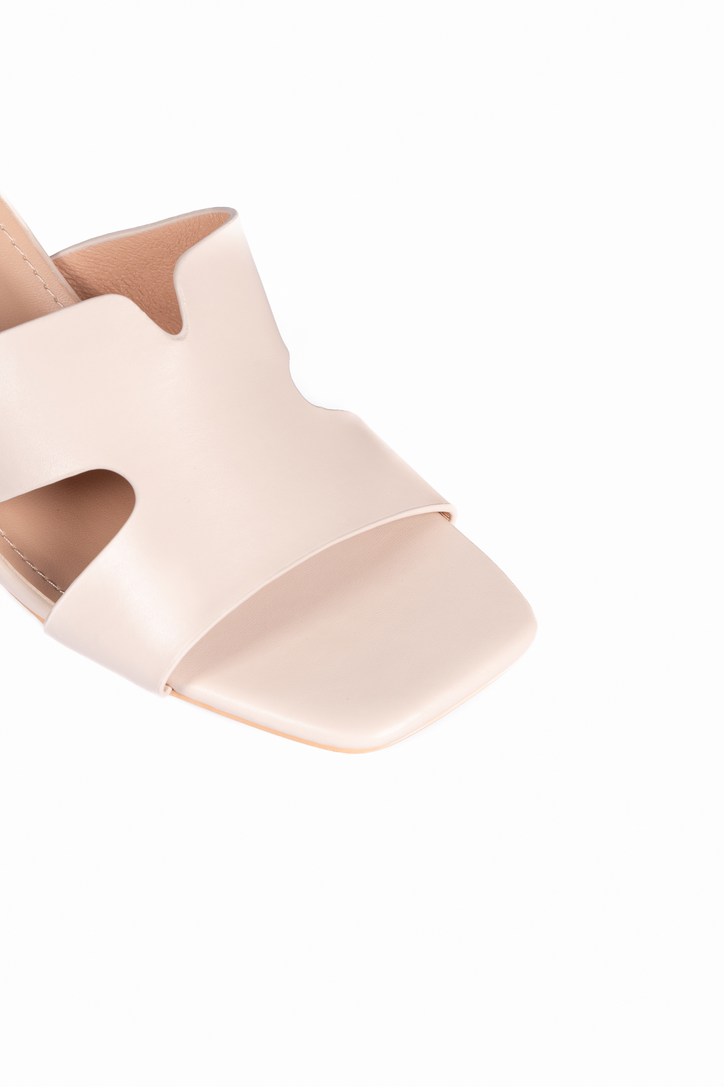 Mules με τετράγωνη μύτη και χοντρό τακούνι - Μπεζ φωτογραφία