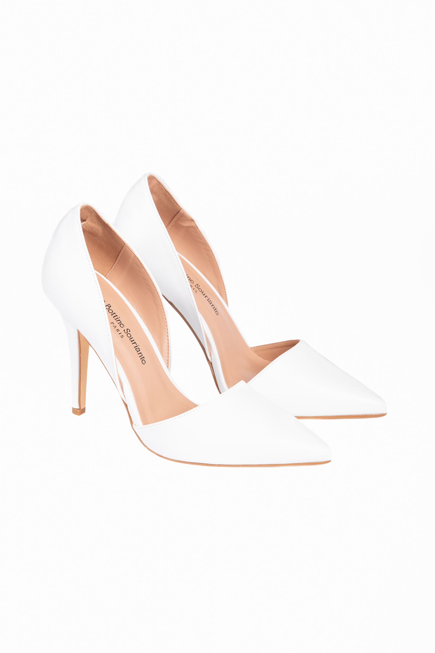 Μυτερές γόβες με λεπτό τακούνι και ανοίγματα - Λευκό