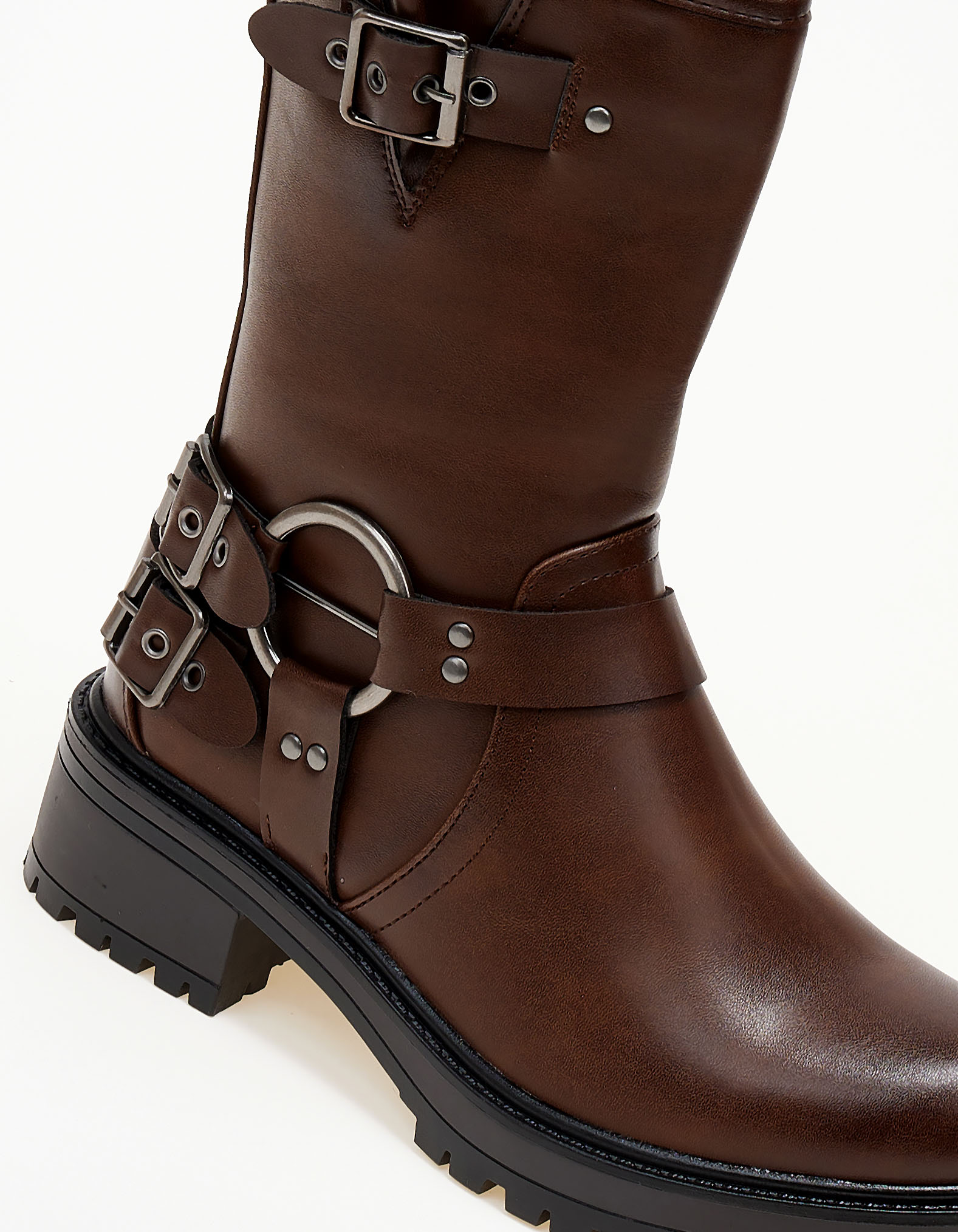 Biker boots με μεταλλικές λεπτομέρειες - Καφέ φωτογραφία
