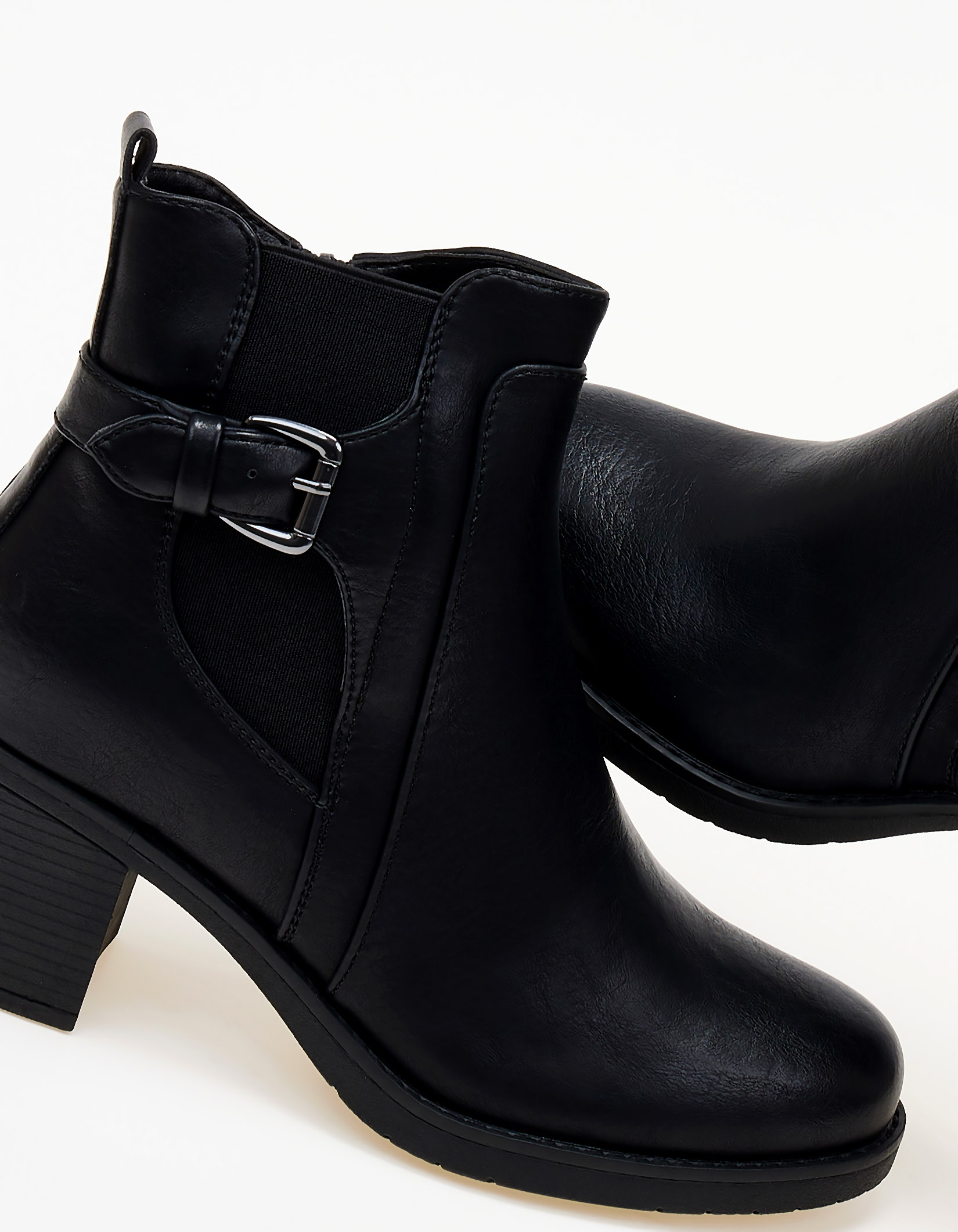 Μποτάκια basic με χοντρό τακούνι - Μαύρο φωτογραφία