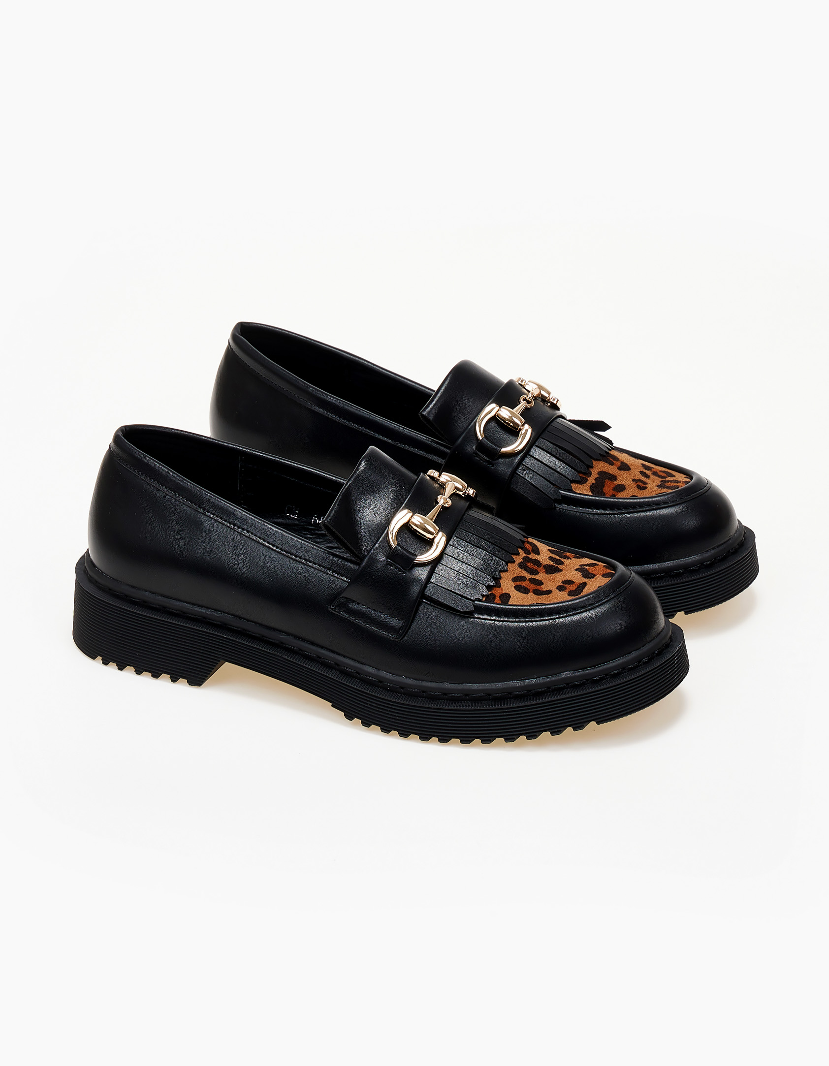 Loafers με κρόσια και αγκράφα - Λεοπάρ