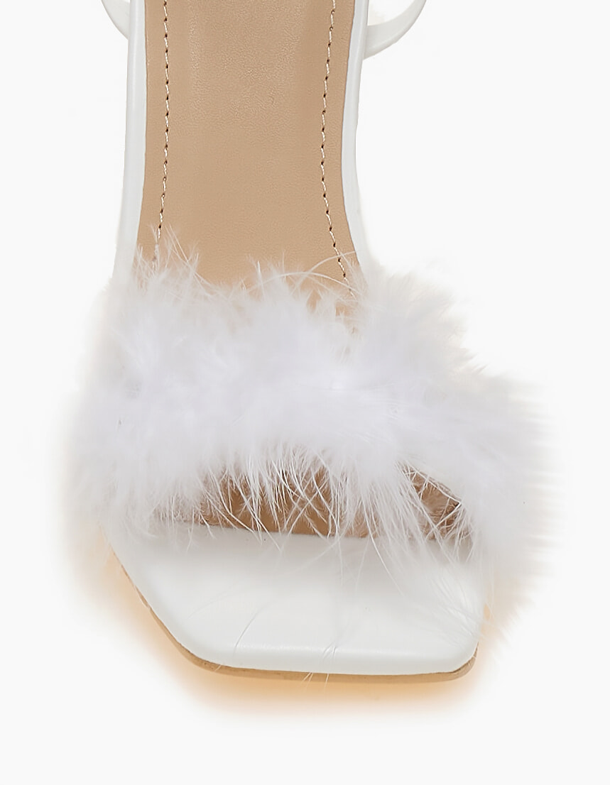 Γυναικεία fur πέδιλα - Λευκό φωτογραφία