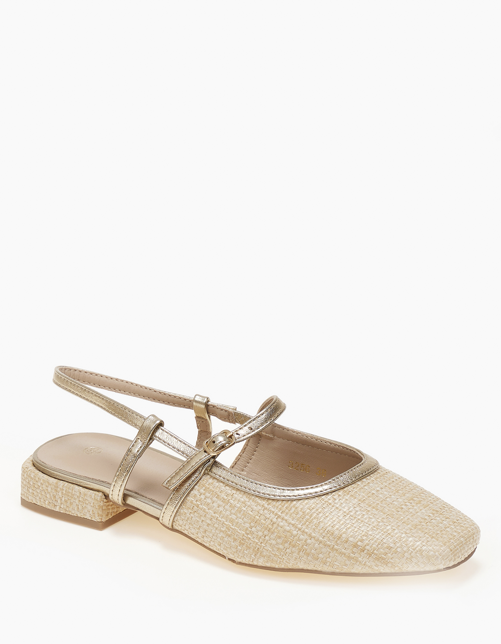 Χαμηλά εξώφτερνα γοβάκια με χοντρό τακούνι - Μπεζ