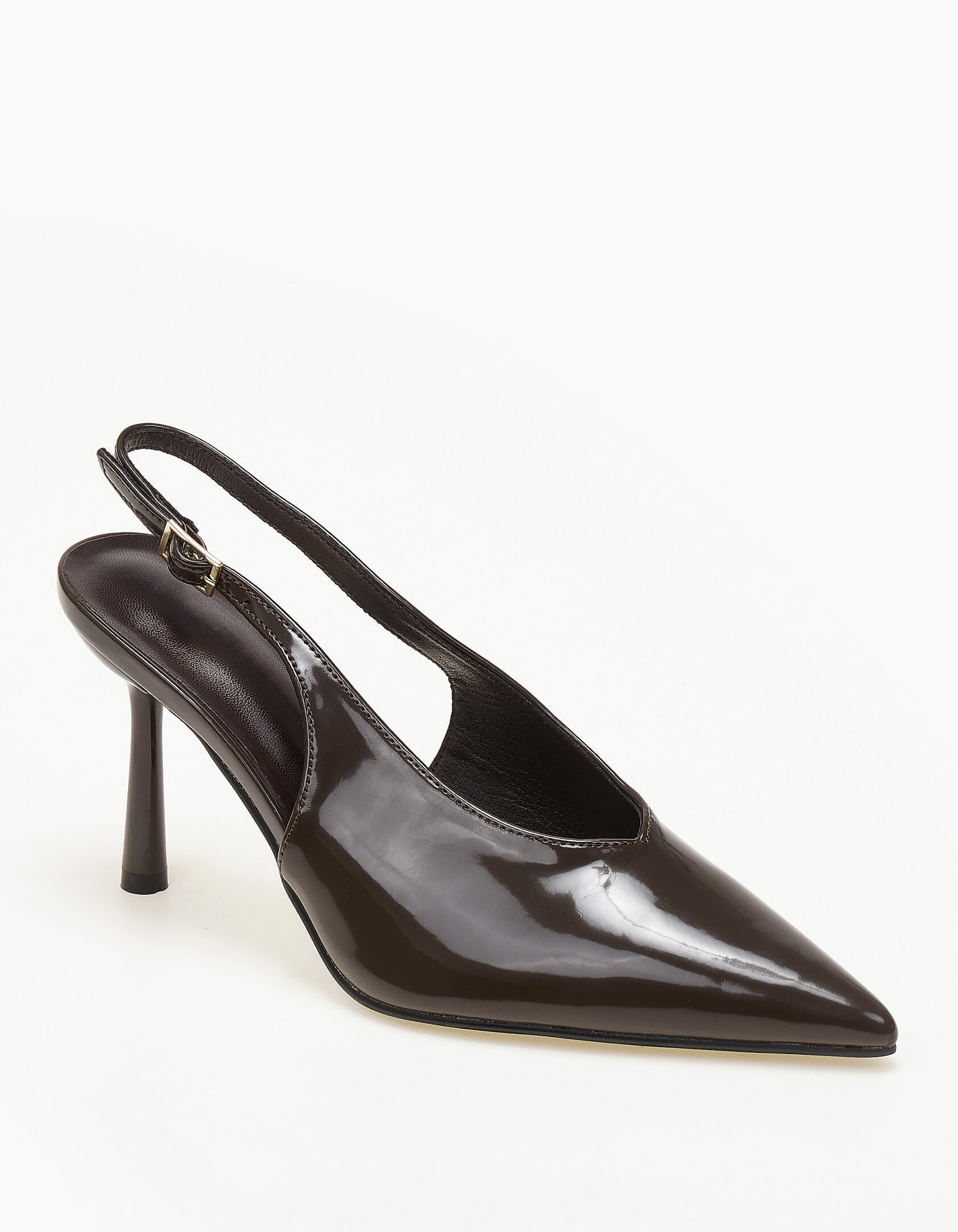 Μυτερές εξώφτερνες γόβες λουστρίνι - Καφέ