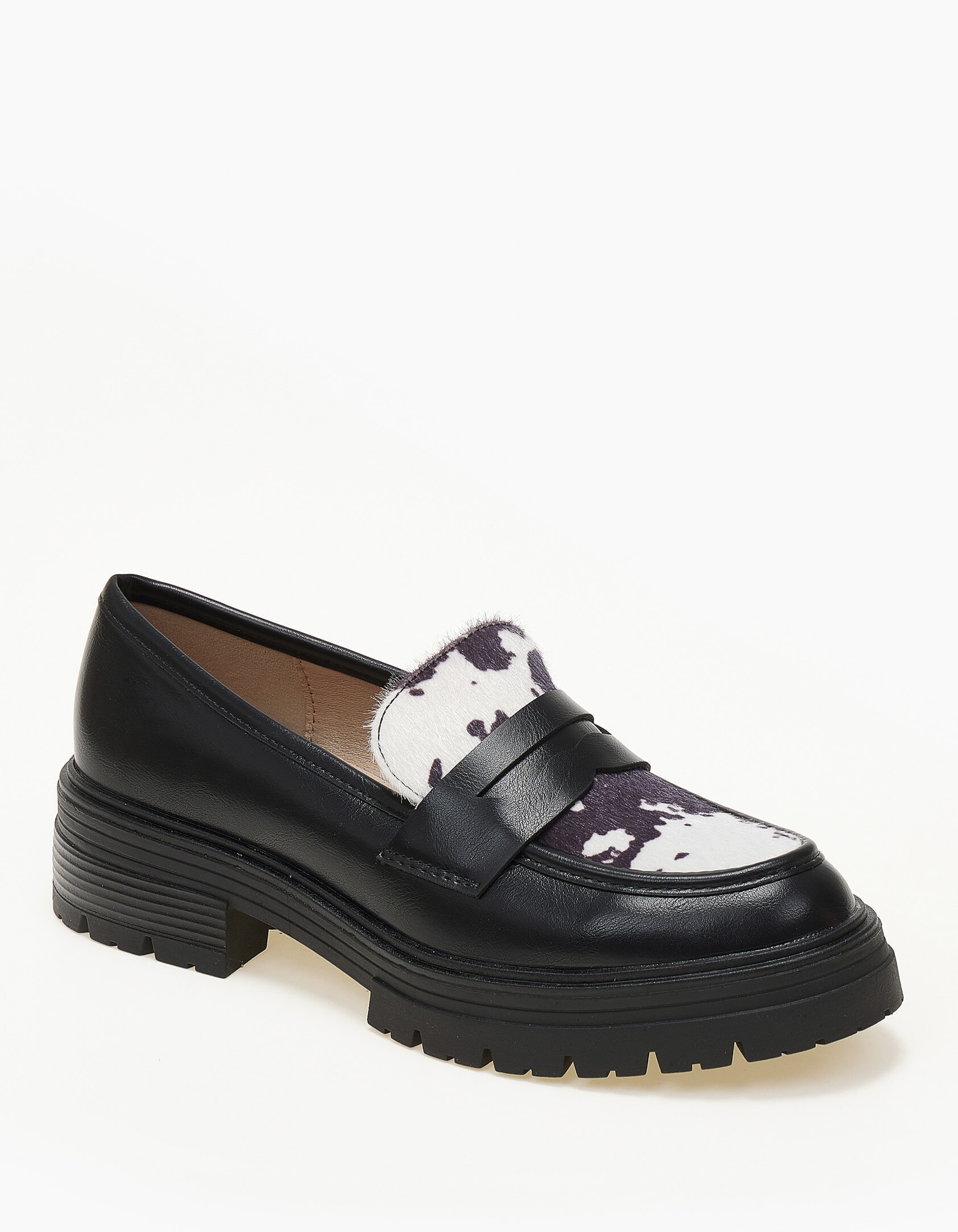 Loafers με λεπτομέρια cow - Μαύρο