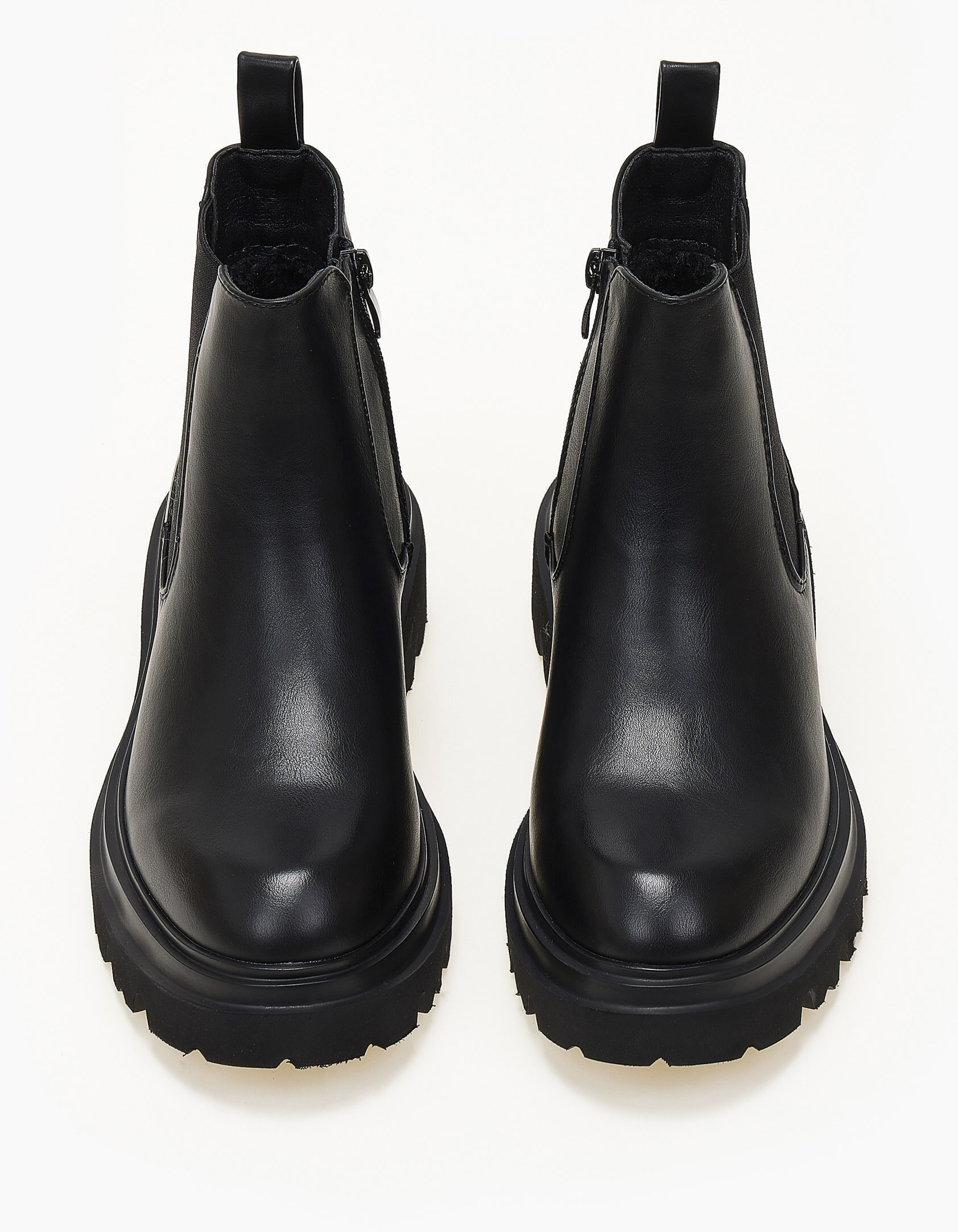 Μποτάκια chelsea με τρακτερωτή σόλα - Μαύρο φωτογραφία