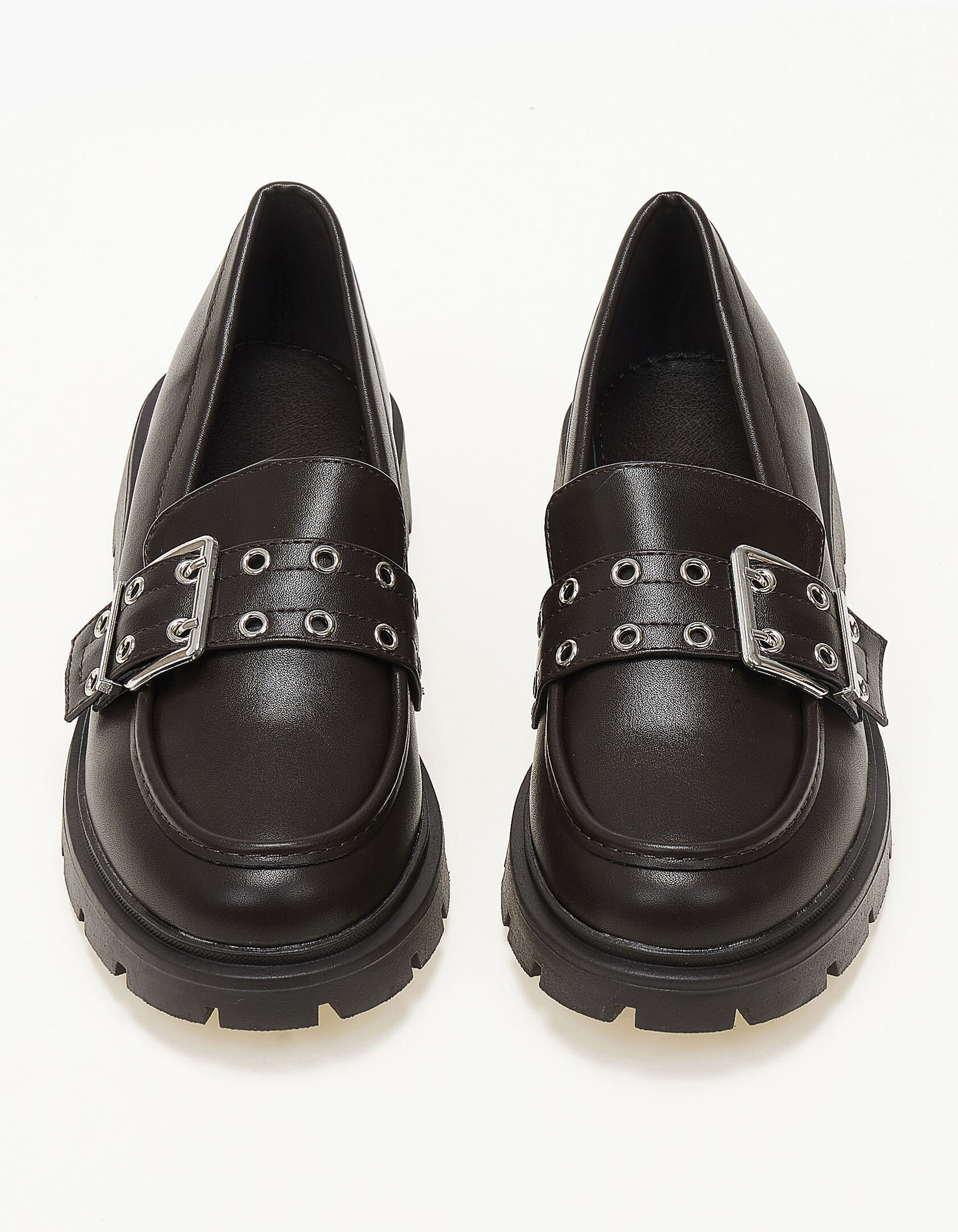 Loafers με τρακτερωτή σόλα και διακοσμητικό χοντρό λουράκι - Καφέ