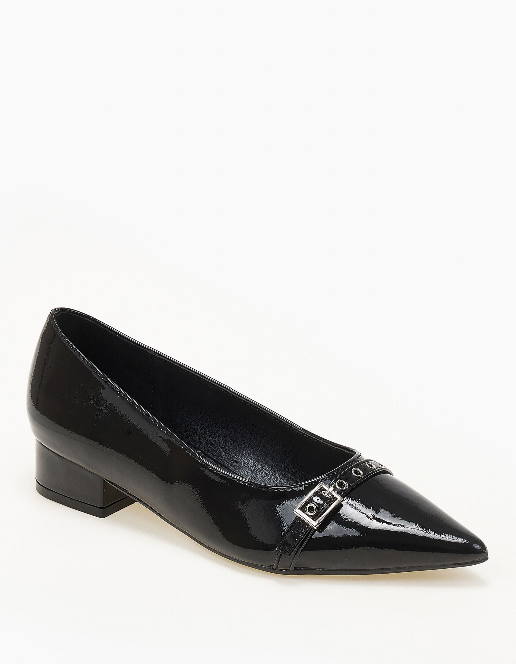 Μυτερές χαμηλές γόβες με διακοσμητικό λουράκι - Μαύρο