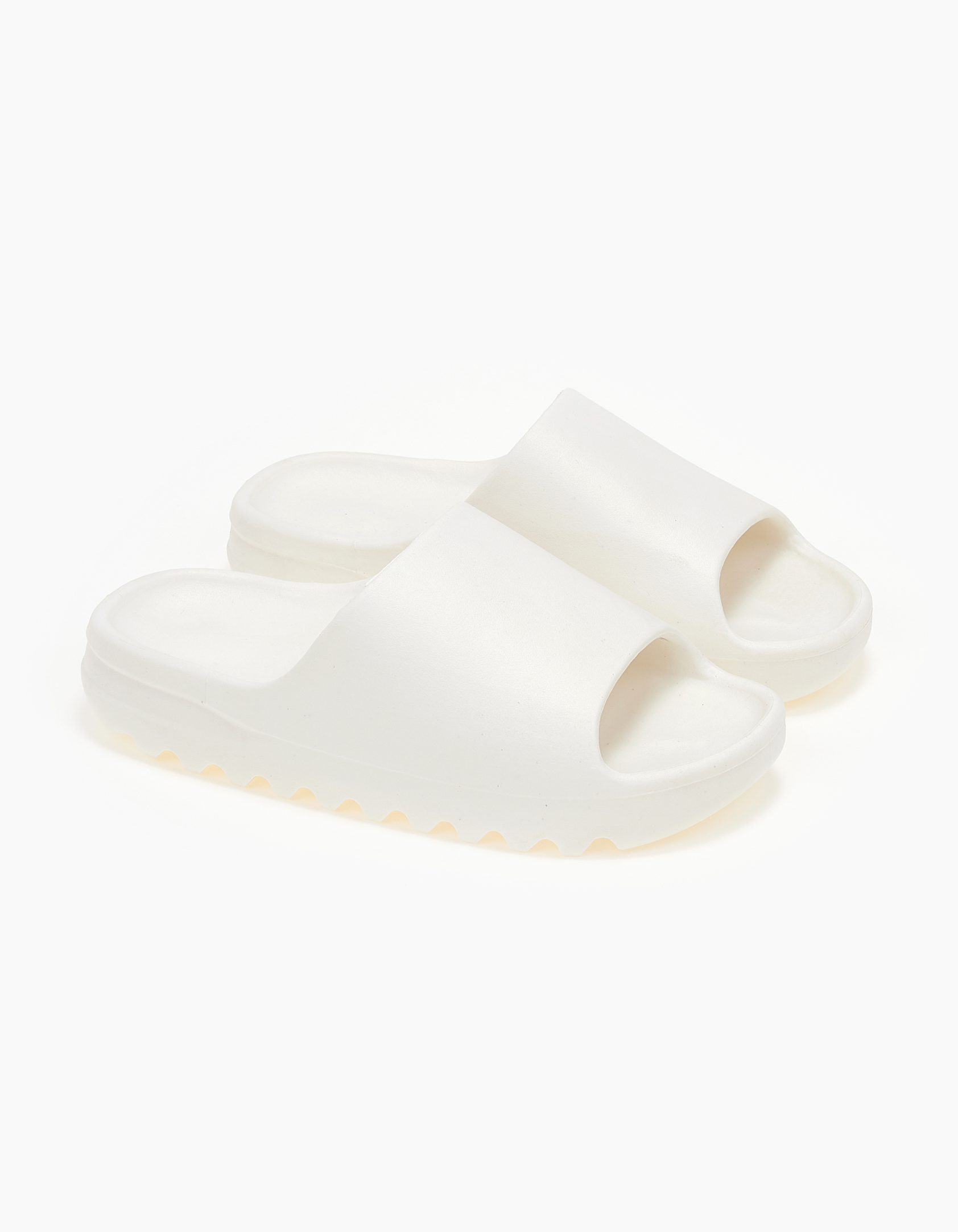Γυναικεία slides με χοντρή φάσα - Λευκό