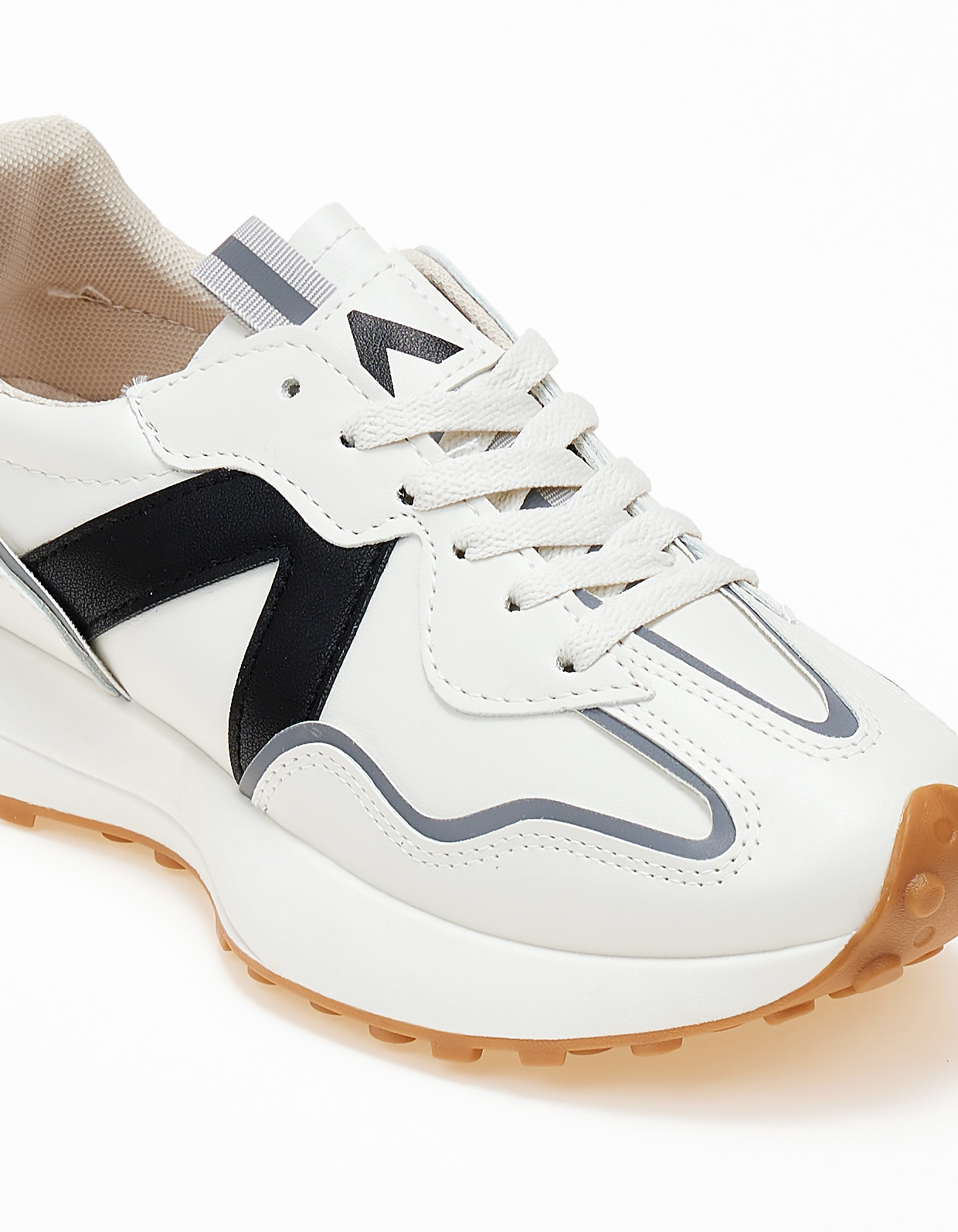Sneakers με λεπτομέρεια χρώματος - Μαύρο φωτογραφία