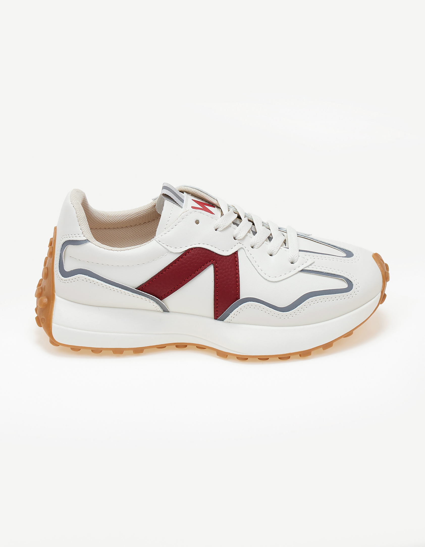 Sneakers με λεπτομέρεια χρώματος - Κόκκινο φωτογραφία