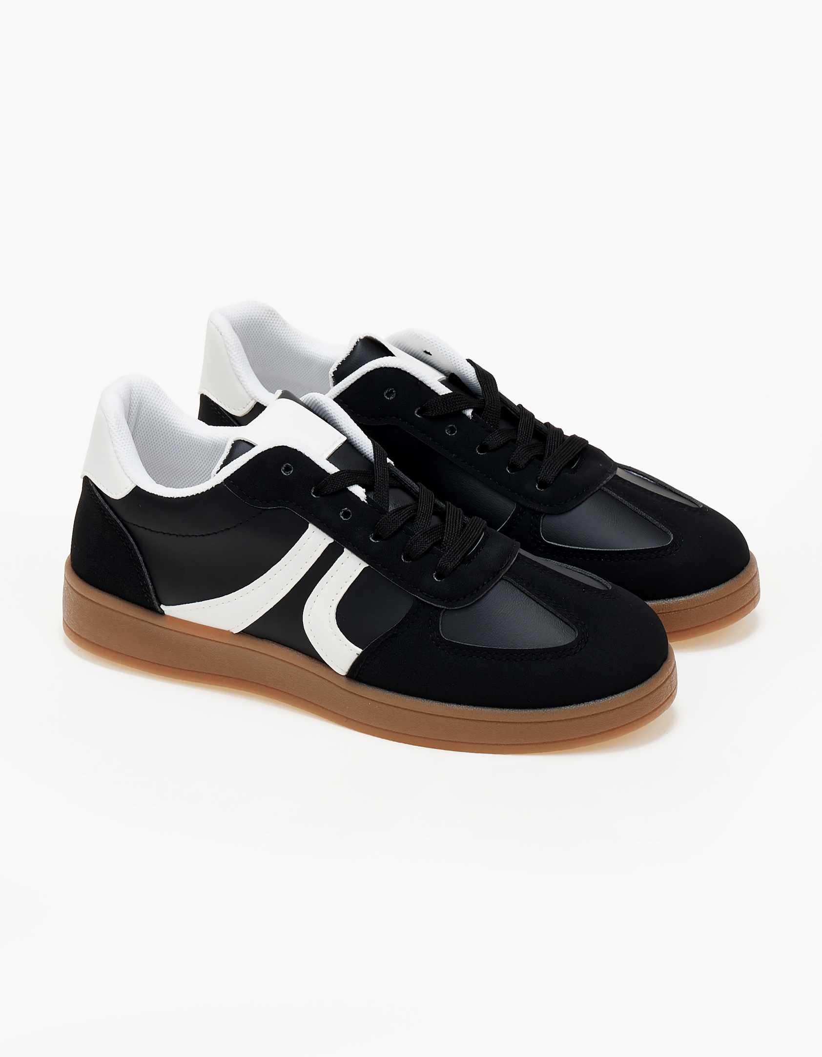 Γυναικεία χαμηλά sneakers - Μαύρο