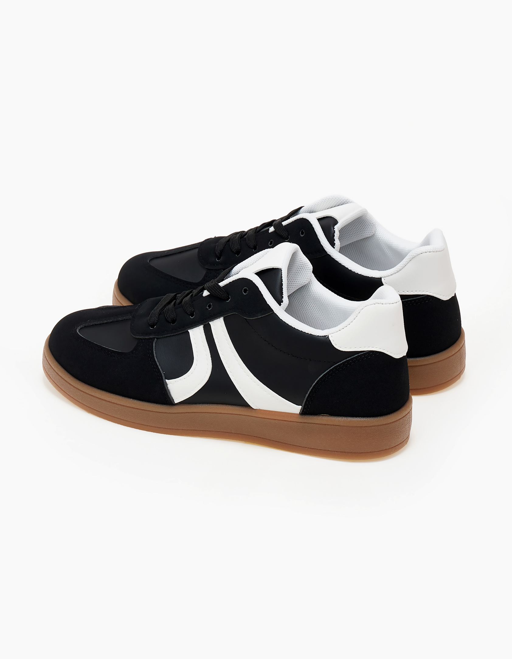 Γυναικεία χαμηλά sneakers - Μαύρο φωτογραφία