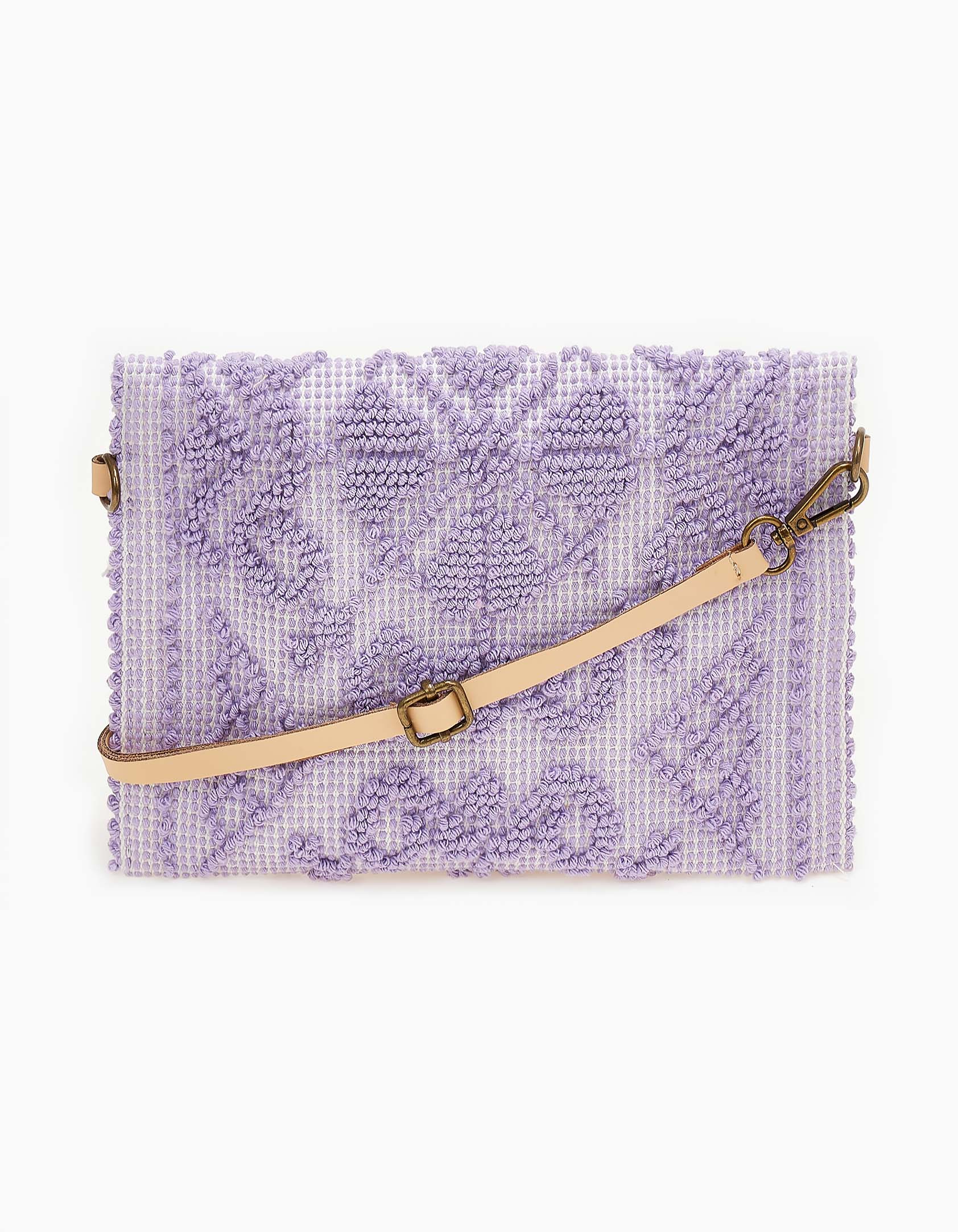 Χιαστί τσαντάκι με ανάγλυφες ραφές - Μωβ φωτογραφία