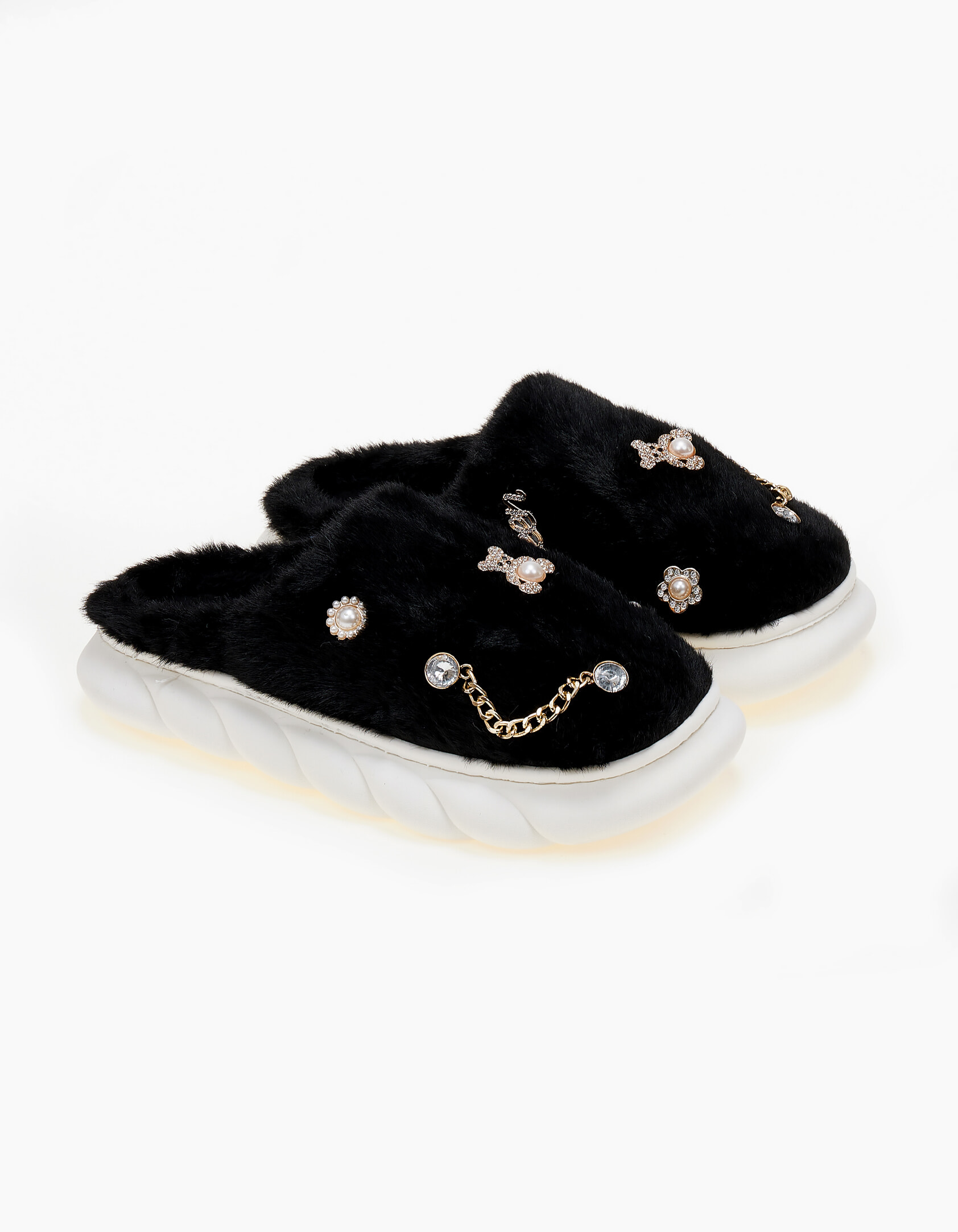 Γυναικείες παντόφλες - Μαύρο