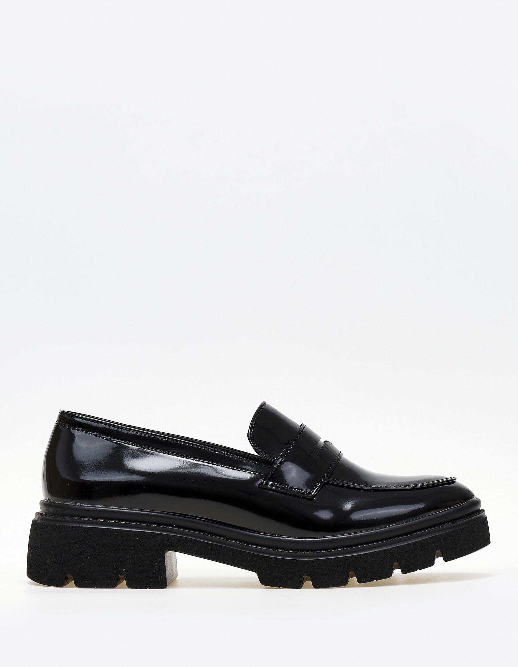 Loafers λουστρίνι με τρακτερωτή σόλα - Μαύρο φωτογραφία