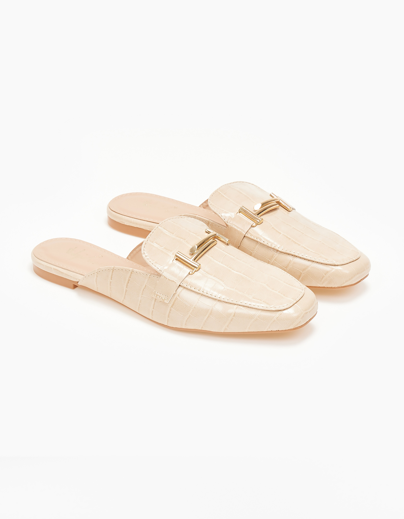 Loafers με διακοσμητική αγκράφα - Μπεζ