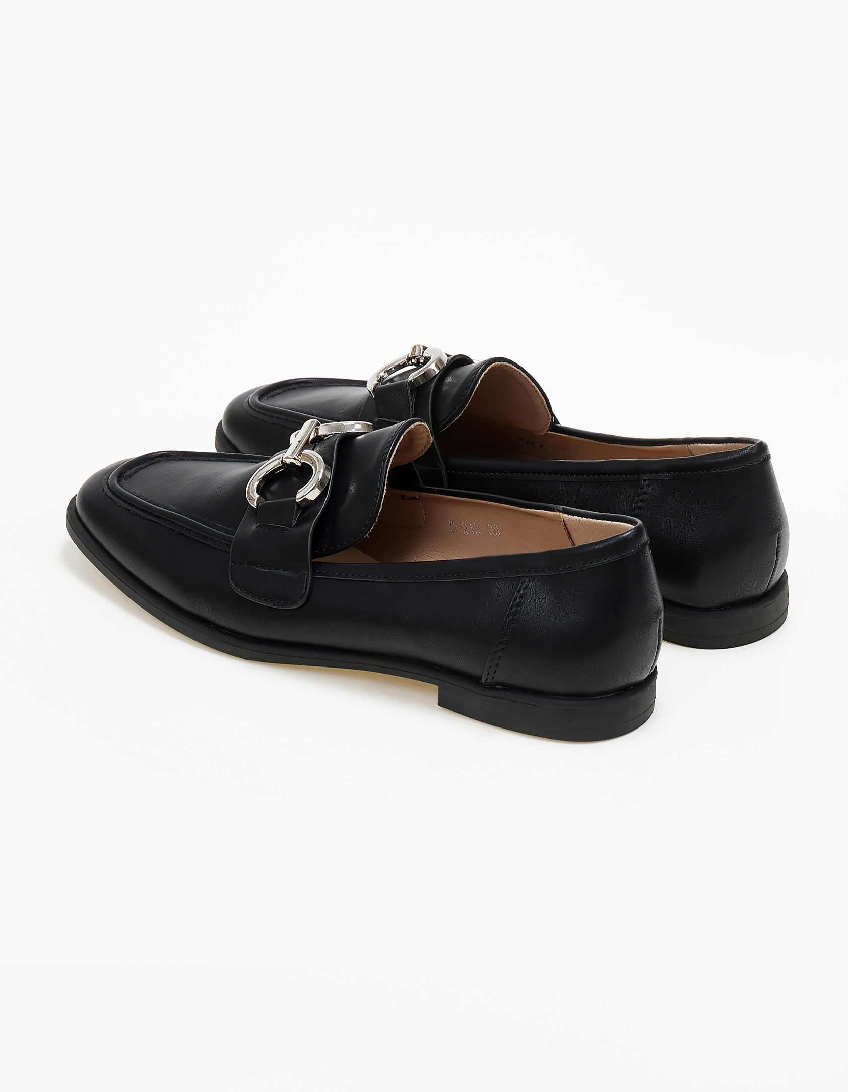 Loafers με διακοσμητική αγκράφα - Μαύρο φωτογραφία