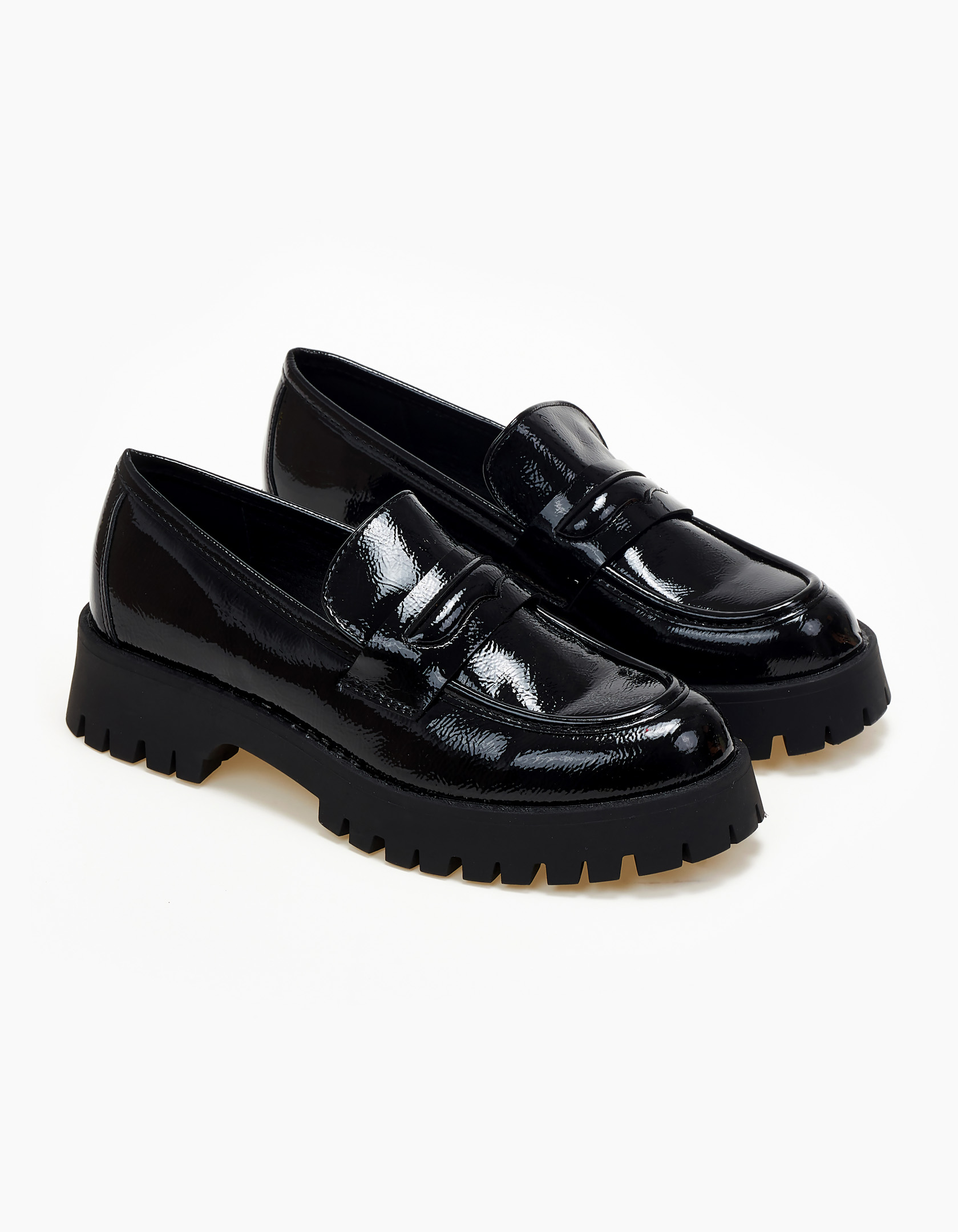Loafers με τρακτερωτή σόλα - Μαύρο