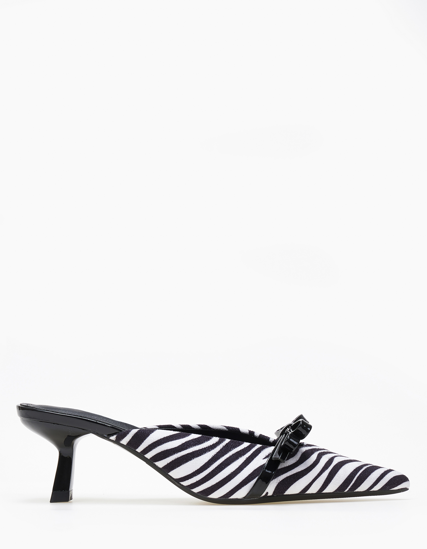 Mules μυτερά με λεπτό τακούνι και ιδιαίτερο φιογκάκι - Zebra φωτογραφία