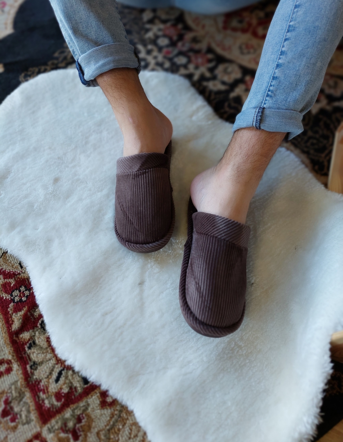 Ανδρικές παντόφλες κοτλέ - Καφέ