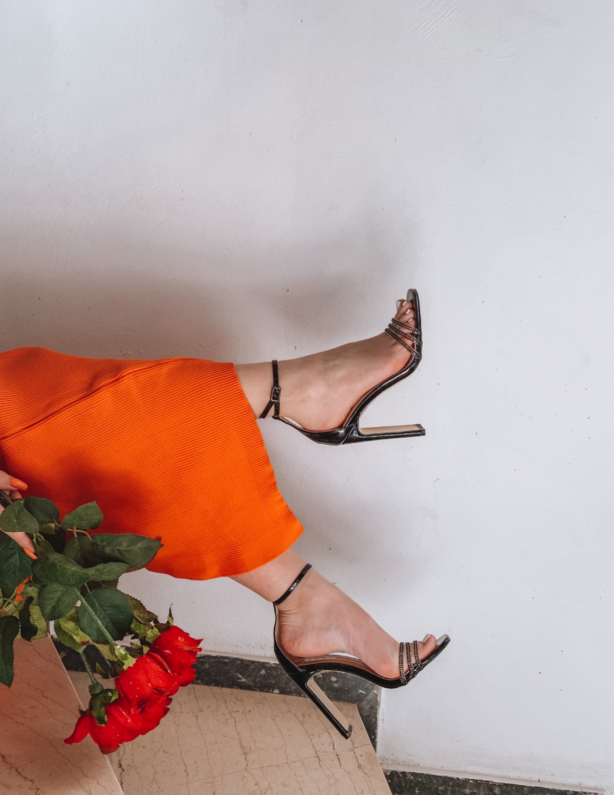 Issue Πέδιλα με πλατύ τακούνι και μπαρέτα - Μαύρο