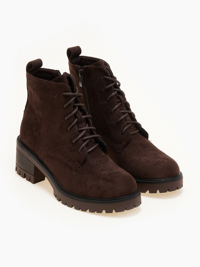 Ankle boots με suede υφή, κορδόνια και φερμουάρ