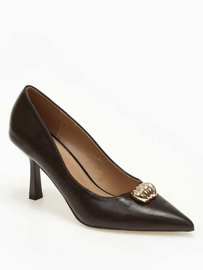 Γόβες με μεταλλική λεπτόμερεια