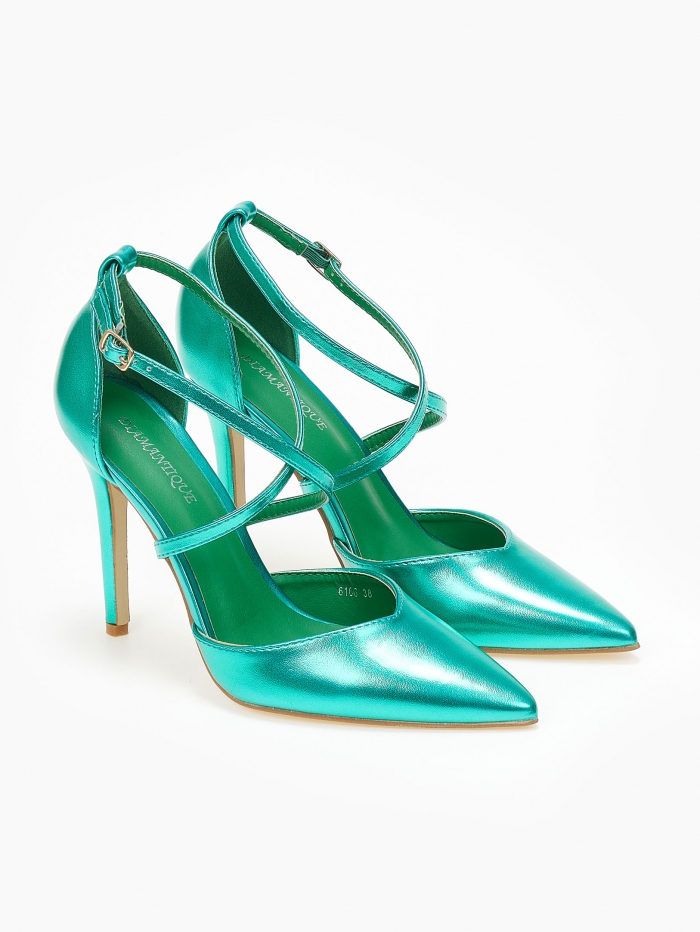 Γόβες με V κόψιμο, μπαρέτα και λεπτό τακούνι