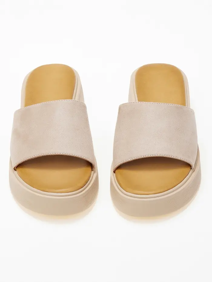Πλατφόρμες με suede φάσα