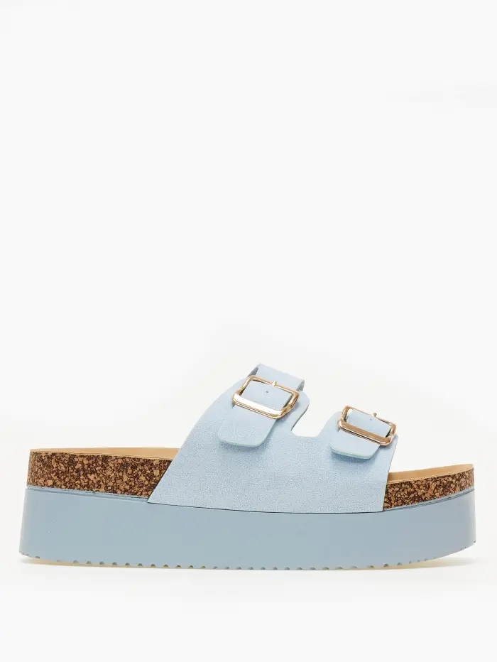Ψηλά σανδάλια flatform με suede υφή και αγκράφες