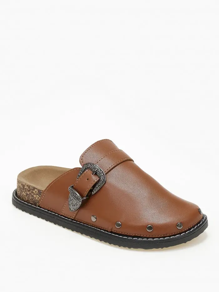 Clogs με τρουκς