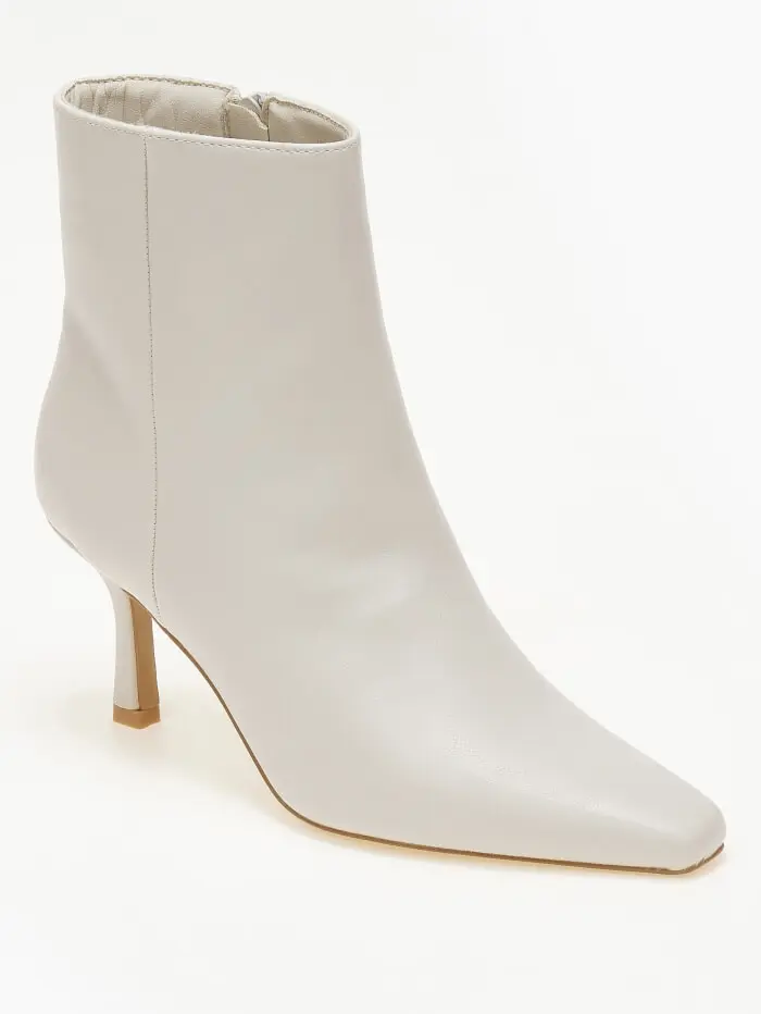 Μποτάκια μυτερά