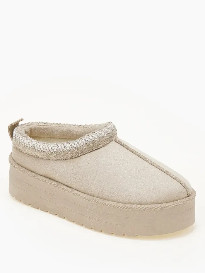 Δίσολες παντόφλες με γούνα και κέντημα