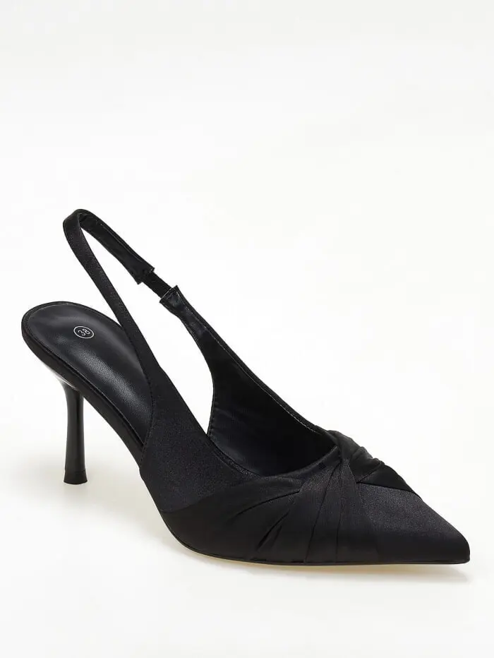 Slingback σατέν γόβες με ιδιαίτερο σχέδιο