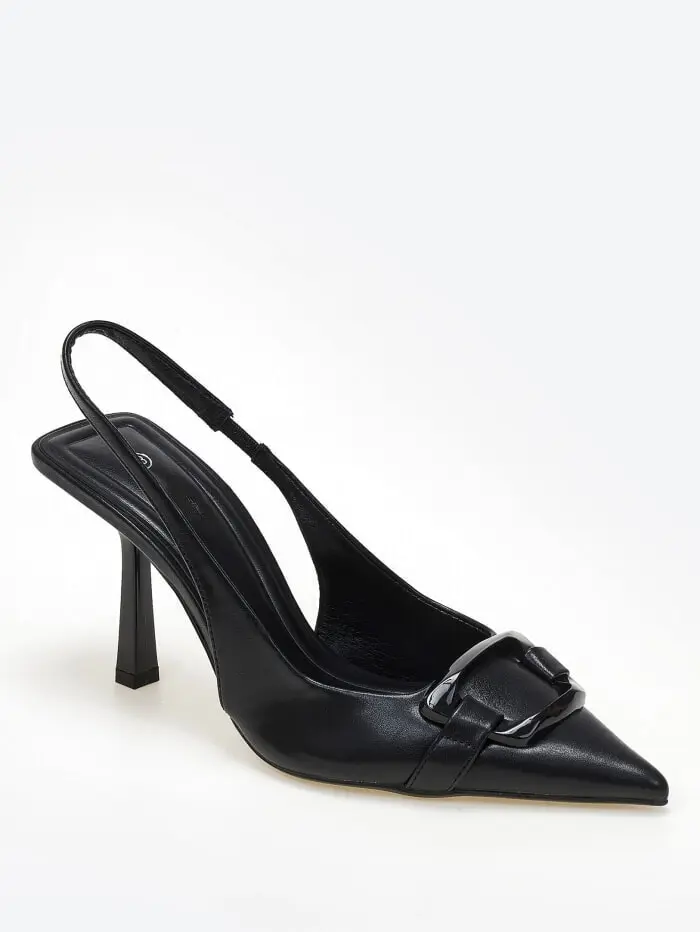 Slingback γόβες με διακοσμητική αγκράφα