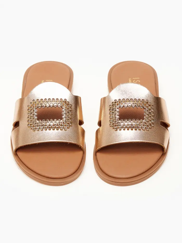 Σανδάλια handmade in Greece με αγκράφα