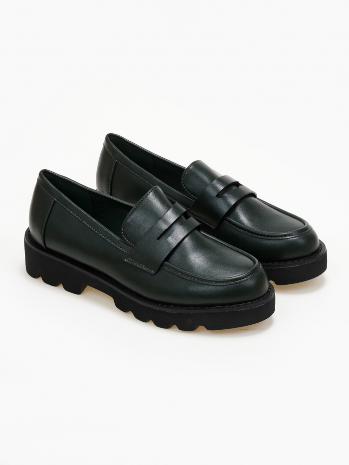 Loafers με τρακτερωτή σόλα