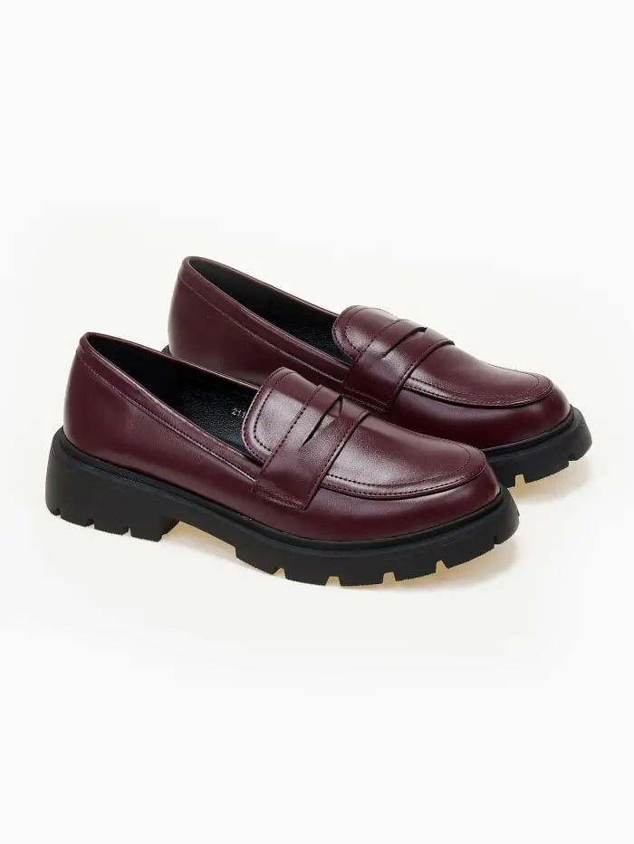 Loafers με τρακτερωτή σόλα