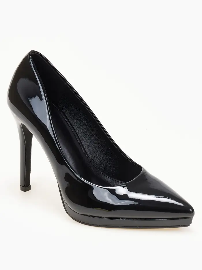 Λουστρίνι γόβες με φιάπα