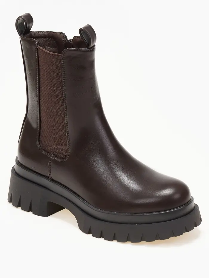 Μποτάκια chelsea με τρακτερωτή σόλα