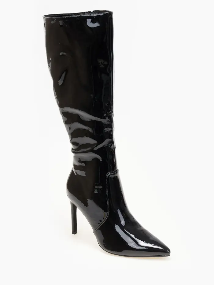 Μπότες λουστρίνι με λεπτό τακούνι