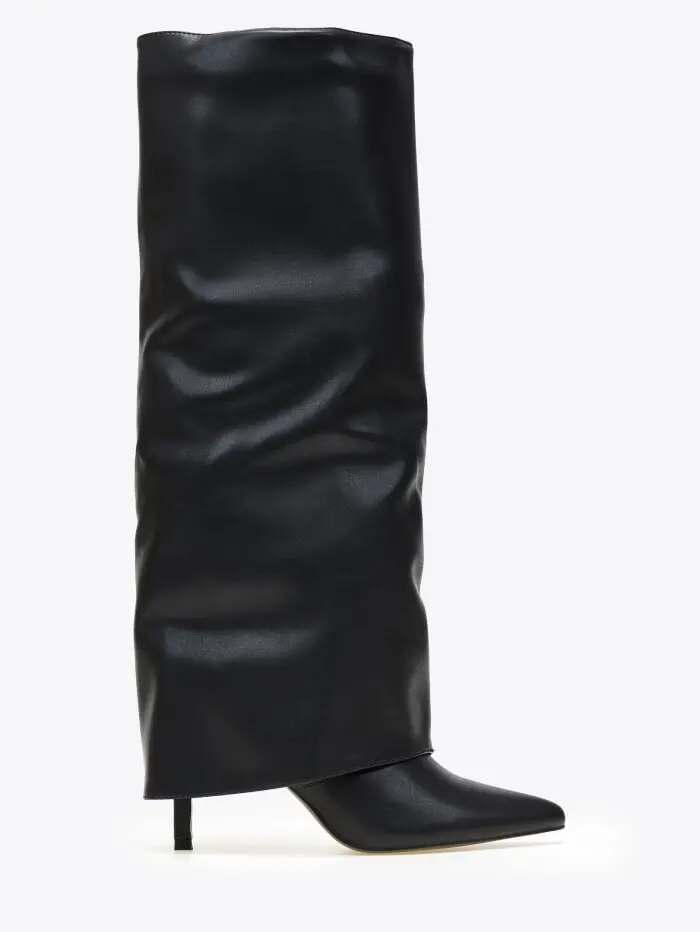 Μπότες με λεπτό τακούνι και εφέ γκέτας