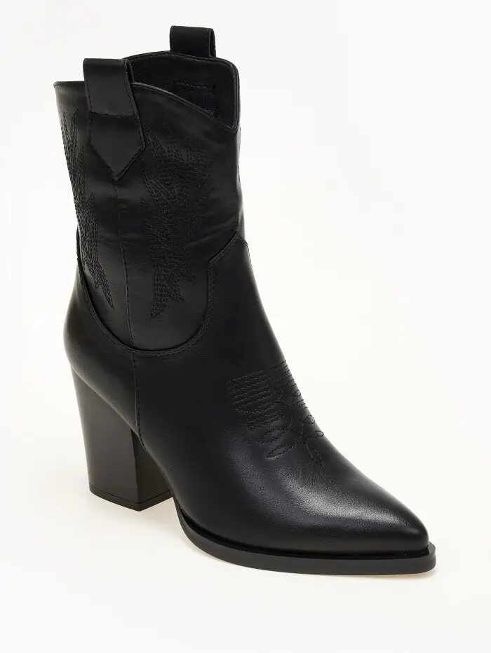 Cowboy με κέντημα