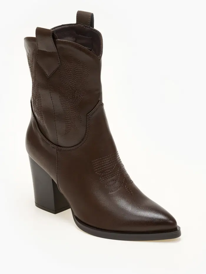 Cowboy με κέντημα